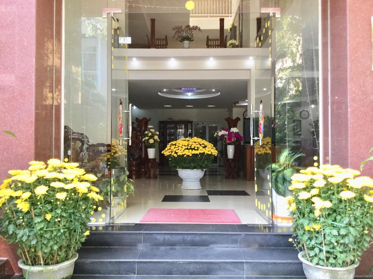 Hotel Hoang Van Kon Tum Exterior photo